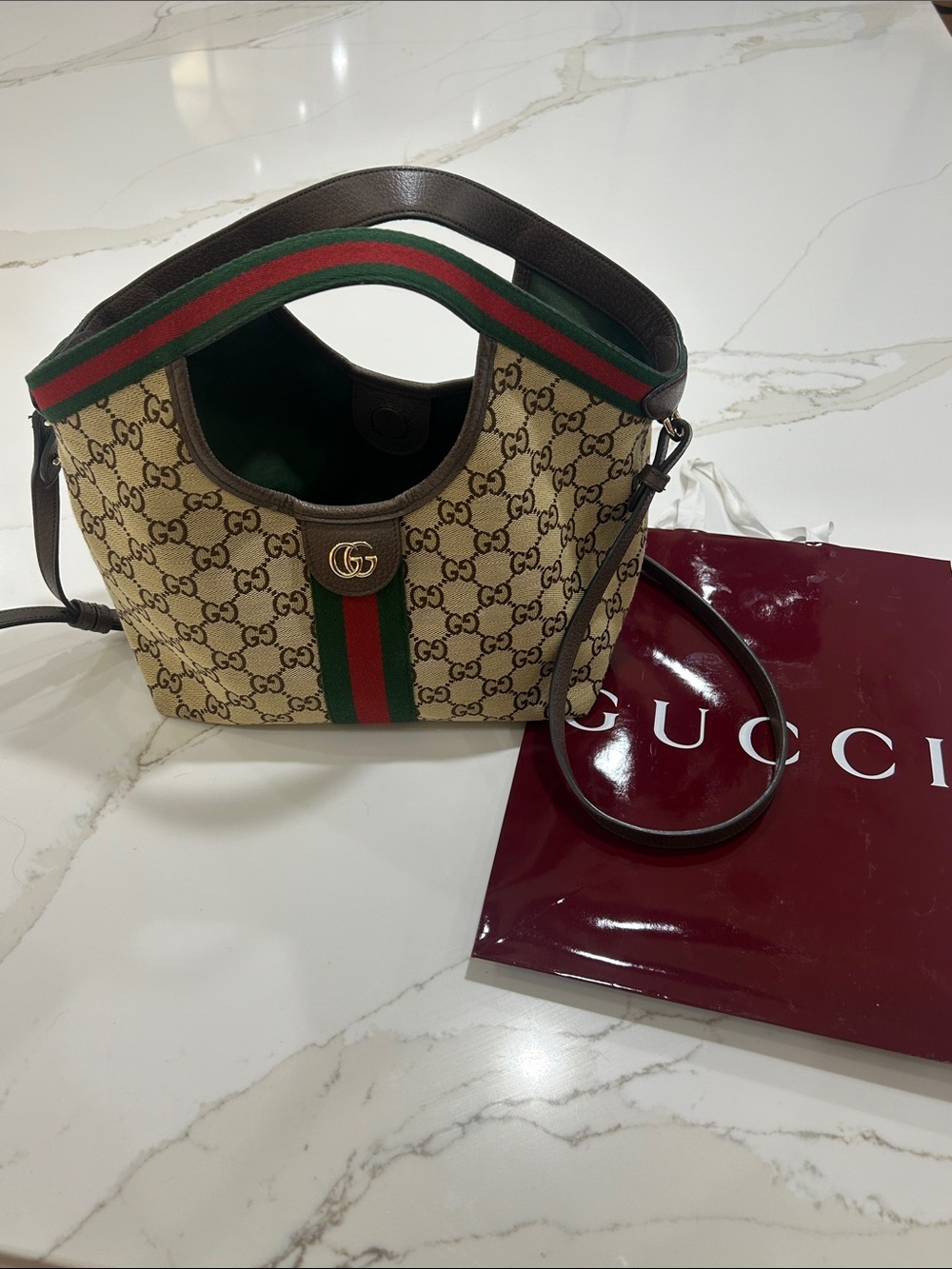 Gucci Beige GG Supreme giglio Crossbody with Brown Trim and Green-Red Web